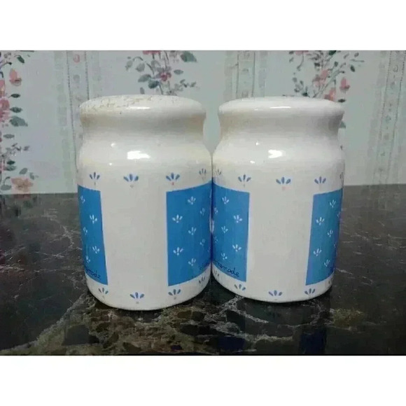 1987 W A Salt & Pepper Shaker Set Happiness is Homemade Cottage Blue White Duck - Picture 4 of 7